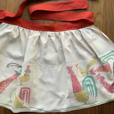 Matching apron, Sourwood Mountain 420.: PKM collection.