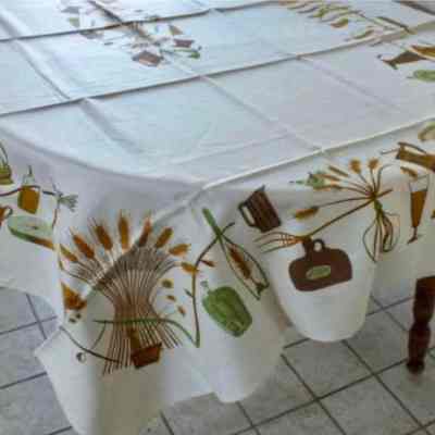 Matching tablecloth.: Image: unknown eBay.com seller.