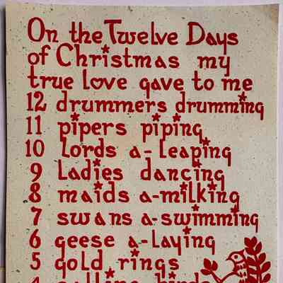 Insert found within each card.: Collection of Sara Leeper.