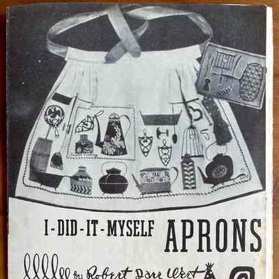 Branding, Brochure: c.1955 I-Did-It-Myself Aprons by Robert Darr Wert/Country Prints (Retail)