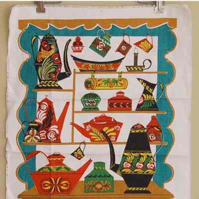 Matching towel/wallhanging: Country Tin 206.: Image: TheBestThings, Etsy.com