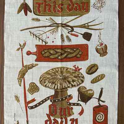 Matching towel/wallhanging: Daily Bread U211, Red.: PKM collection.