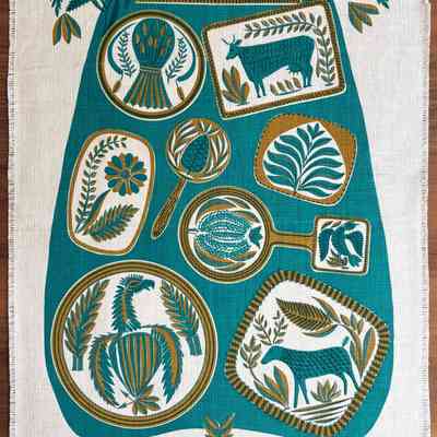 Matching towel/wallhanging: Butter Molds 217 in turquoise.: PKM collection.