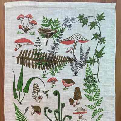 Towel, Wallhanging: Woodland Walk 261
