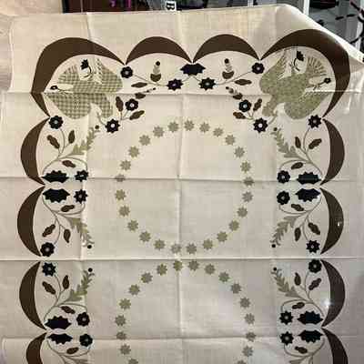 Tablecloth: Appliqué Eagle 456, 52”x72”, Brown