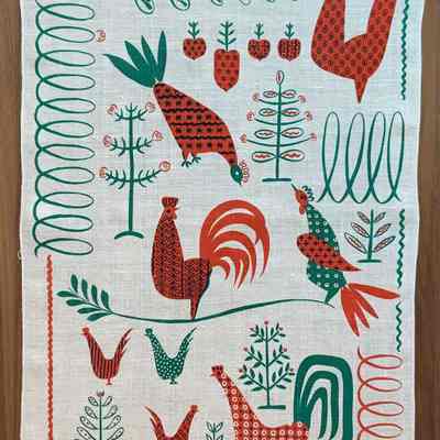 Matching towel/wallhanging/runner: Bird Runner 207; see “Towels/Wallhangings” entries.: PKM collection.