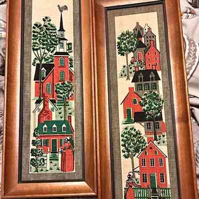 Third print option, right.: Image: MavenInTheMix, Poshmark.com.