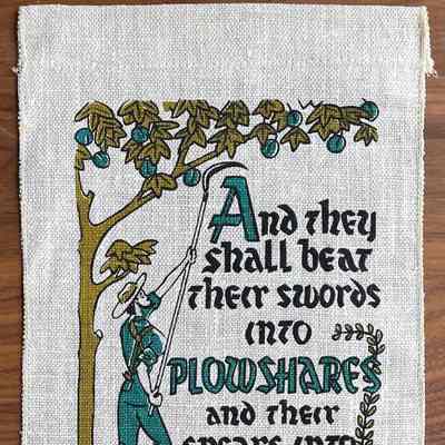 Wallhanging, Plowshares: Plowshares U852