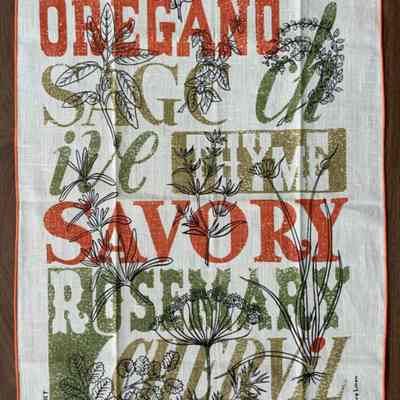 Matching towel: Herbs 280 in orange.: PKM collection.