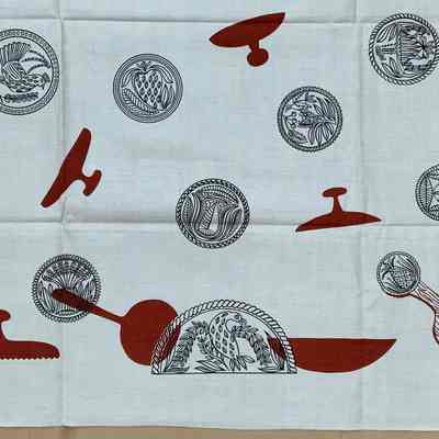 Repeat on narrow ends of tablecloth.