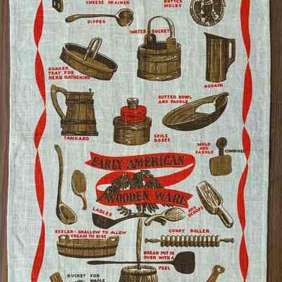 Matching towel/wallhanging: Woodenware U216.: PKM collection.