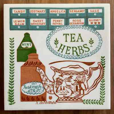 Matching tile, Tea Herbs T-13; see “Country Print Tiles” entries.: PKM collection.