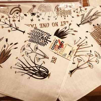 Herbs 450 tablecloth in brown and black.: PKM collection.