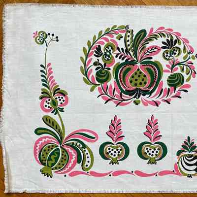 Runner: Tole 202, Pink