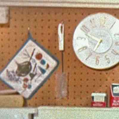 Potholder on the set of “Wait Until Dark”, 1967.: Screen grab from film: PKM.