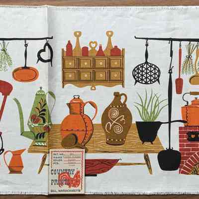 Matching table runner: Country Kitchen 224.: PKM collection.