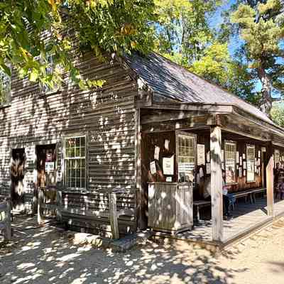 Miner Grant’s General Store (nka: The Miner Grant Store and Bake Shop), illustrated at right, second from top.