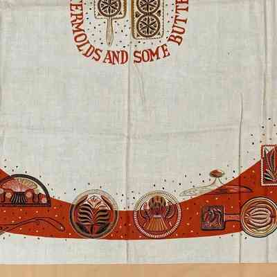 Repeat on half of tablecloth.