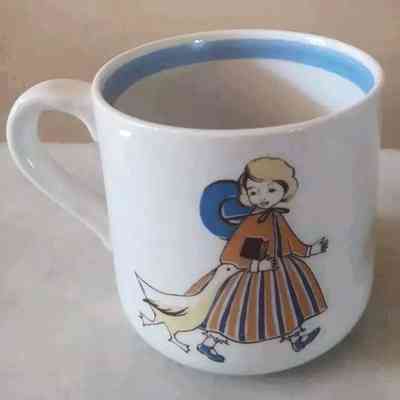 Matching mug.: Image: LOOKwhatsHERE, eBay.com