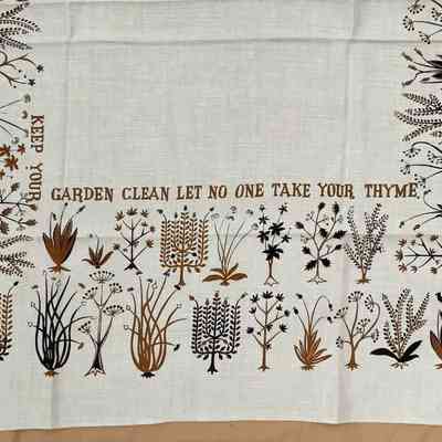 Repeat on half of tablecloth.