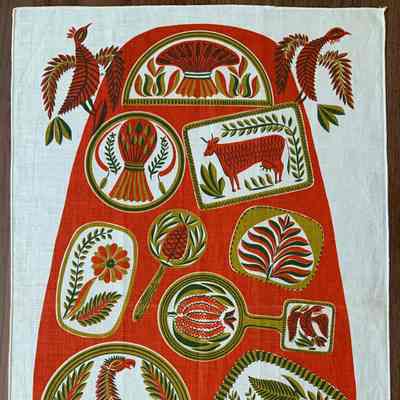Towel, Wallhanging: Buttermolds 217, Early Red