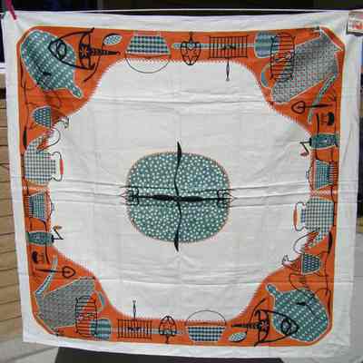 Tablecloth: Calico Kitchen 452, Barn Red, 52”x52”
