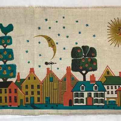 Village 213 table runner is a pair with Farm 212; see separate entry.