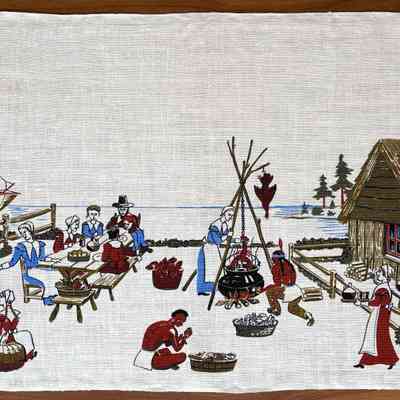 Matching table runner.: PKM collection.