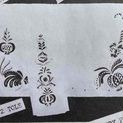 Matching placemat set: Tole 102; see “Placemat Sets” entries.