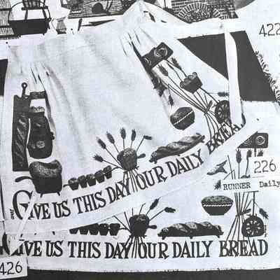 Matching apron: Daily Bread 426.: From “Mat Sets by Robert Darr Wert/Country Prints”, c.1960.