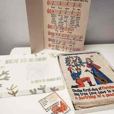 12 Days (TK) Gift Greeting note folder with 12 Days 386 Cocktail napkin set in a Marshall Field gift box.: Image: Janelle, @suzieqvintage, Instagram.