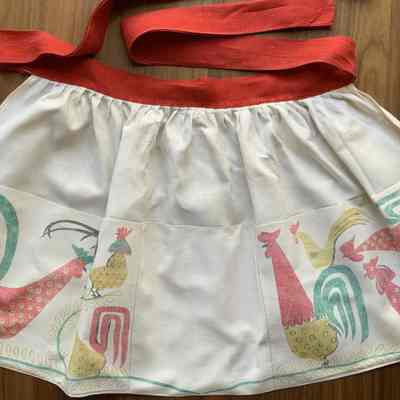 Matching apron: Sourwood Mountain 420; see “Kitchen Accessories” entries.: PKM collection.