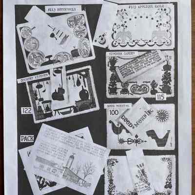 Pack, bottom left corner, showing front and back.: From “Mat Sets by Robert Darr Wert/Country Prints”, c.1960.