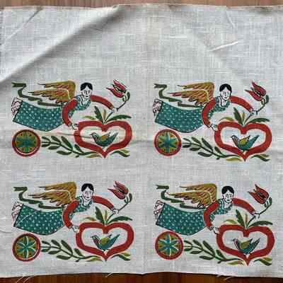 Strike-Off: Happy Heart U330 Apron Pocket and Potholder