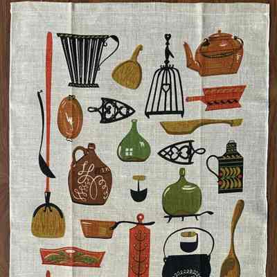 Towel, Wallhanging: Antique Kitchen U267