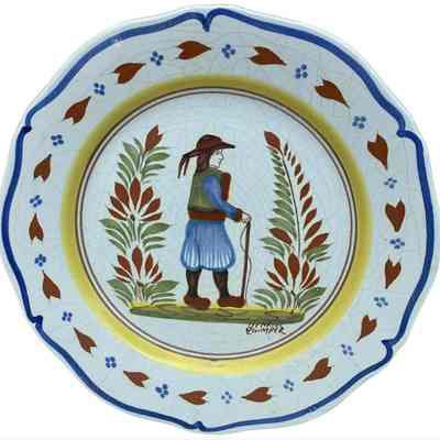 Example of c.1950 French Quimper dinnerware.: Image: 1stDibs.com