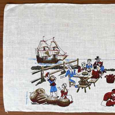 Thanksgiving (TK) table runner.: PKM collection. Images: PKM.