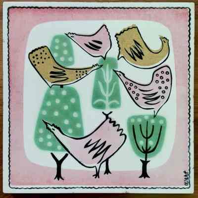 Matching tile: Pinks, Hens (TK); see “Country Print Tiles” entries.: PKM collection.