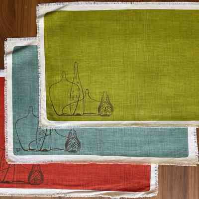 Three napkin color choices. L-R: early red, blue, or green.