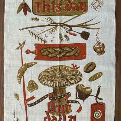 Matching towel/wallhanging: Daily Bread U211 in red.: PKM collection.