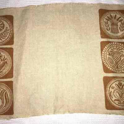 Matching Butter Molds (TK) placemat.: Image: fltitle, Etsy.com