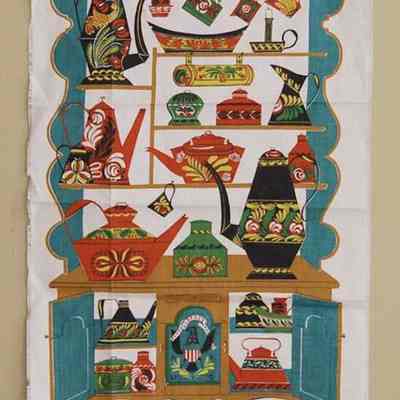 Matching towel/wallhanging: Country Tin; see “Towels/Wallhangings” entries.: Image: TheBestThings, Etsy.com