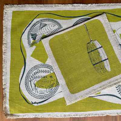 Placemat: Buttermold 117, c.1949, Two-Color, Chartreuse & Blue