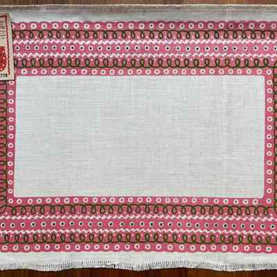 Placemat with Country Prints product tag.