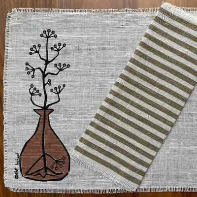 Placemat: Craft Horizons, Bottled Herbs 107, Brown