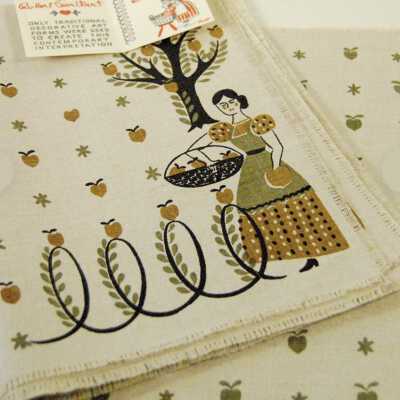 Placemat: Calico Hearts 128, Brown