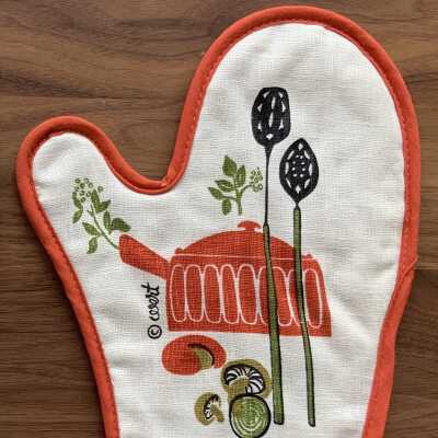 Kitchen, Oven Mitt: Motif Gourmet 280 or 284-3, Orange