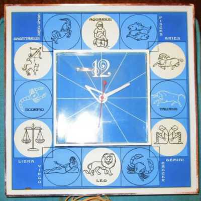 Example of same clock frame with another non-Wert design.: Image: ttk101010, Ebay, Clyde OH, 2/2021.