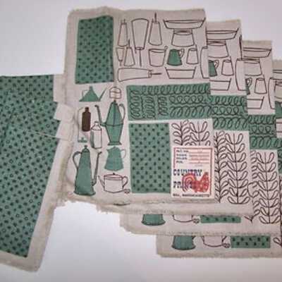 Example with matching square napkins at left.: Image: Worthpoint.com