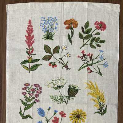 Towel, Wallhanging: Meadow Bouquets 262